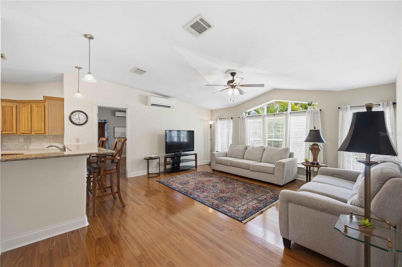 Listing Photo 14