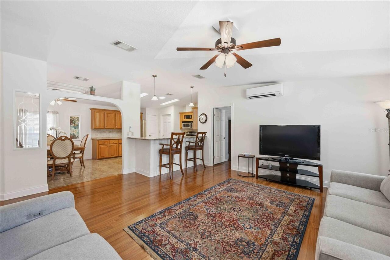 Listing Photo 17