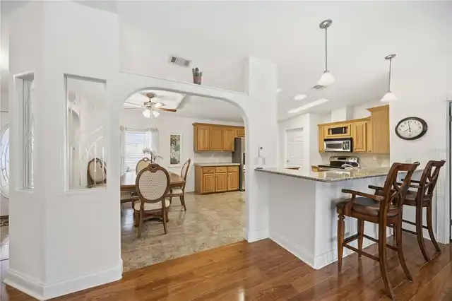 Listing Photo 16