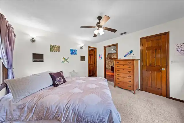 Listing Photo 14