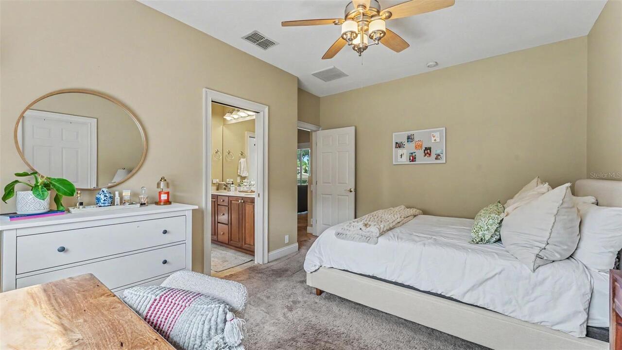 Listing Photo 38