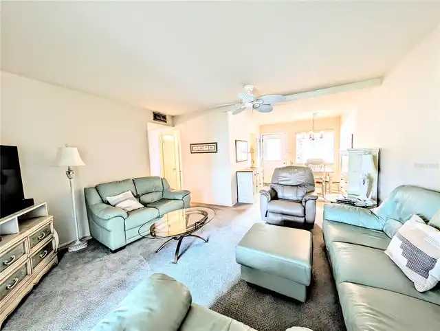 Listing Photo 9