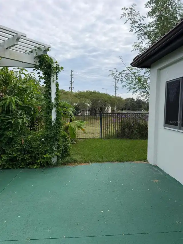 Listing Photo 18