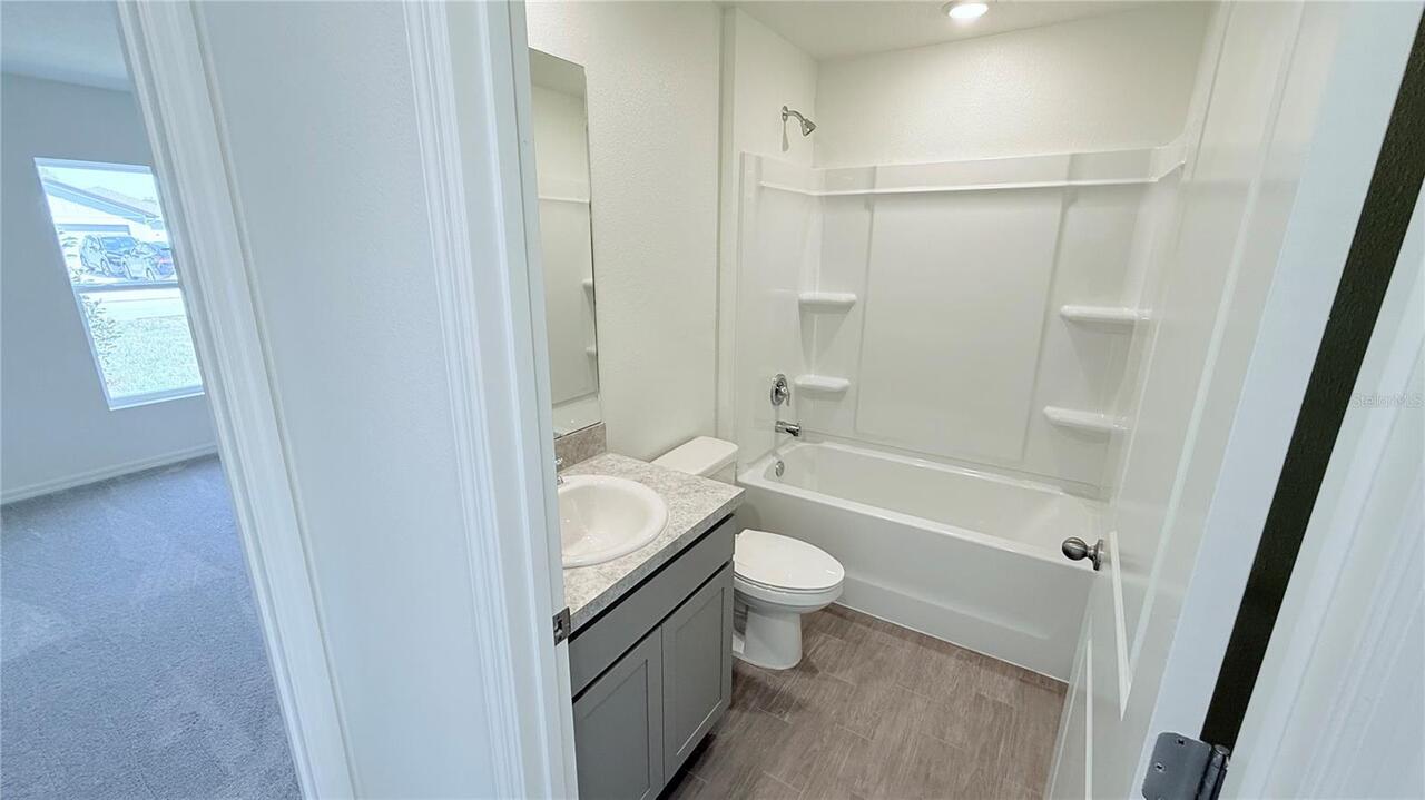 Listing Photo 10