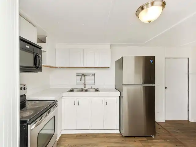 Listing Photo 18