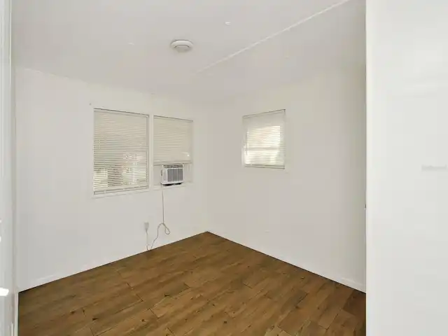 Listing Photo 29