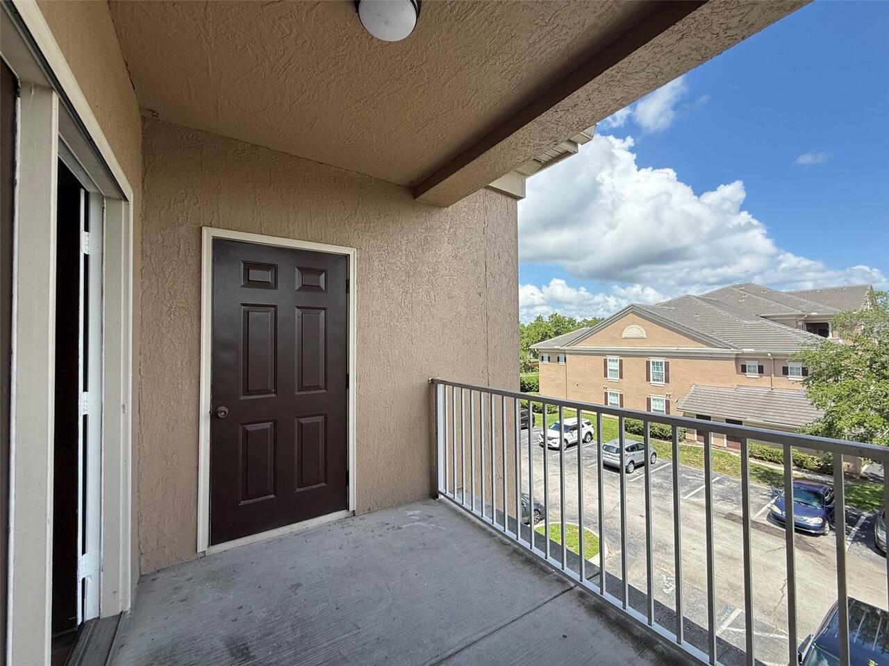Listing Photo 14