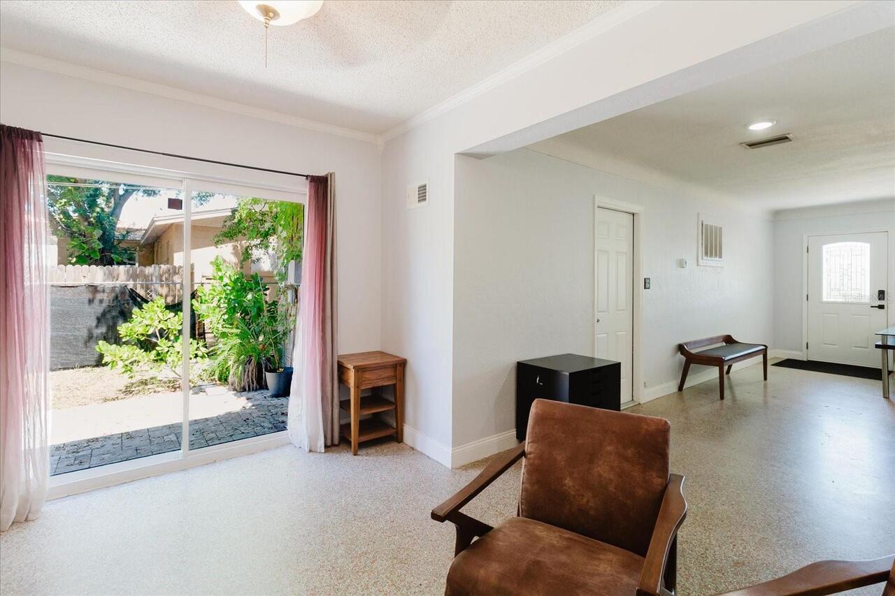 Listing Photo 16