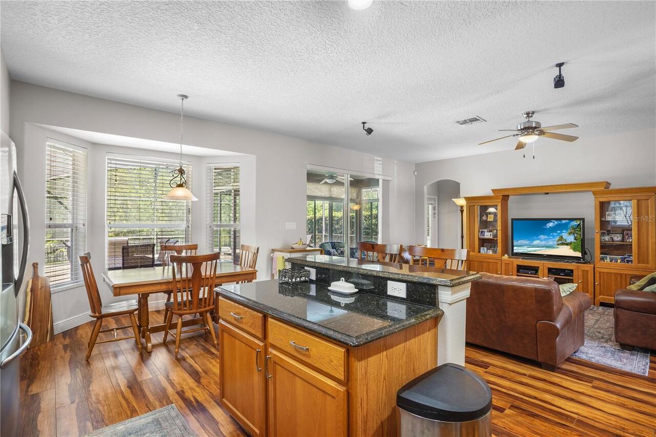 Listing Photo 16