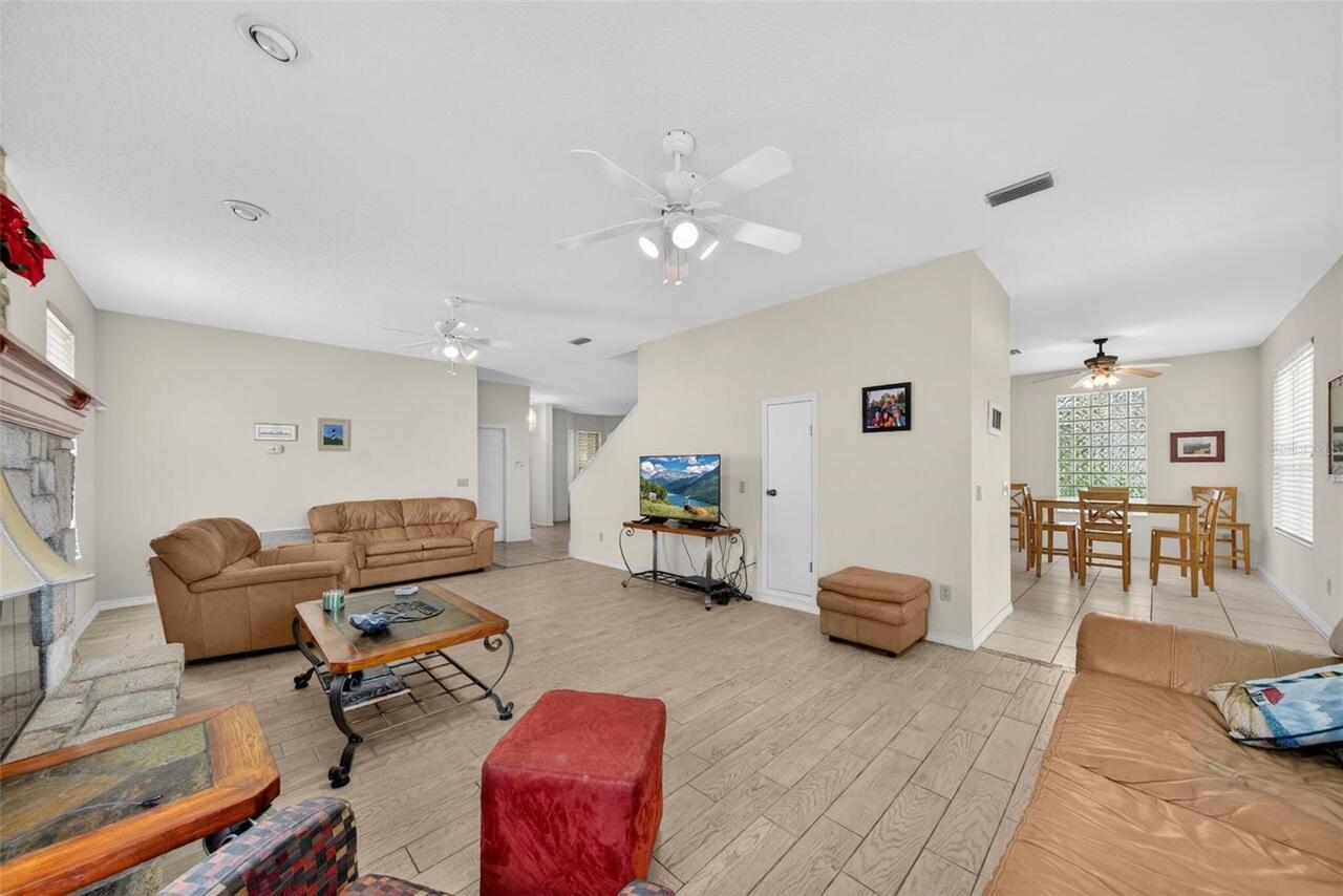 Listing Photo 14