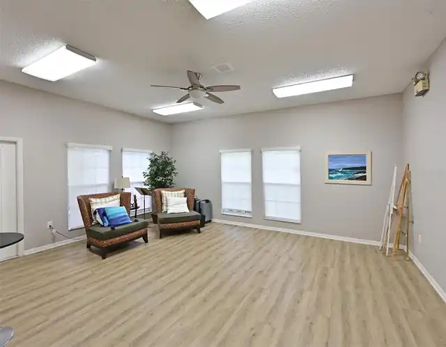 Listing Photo 32