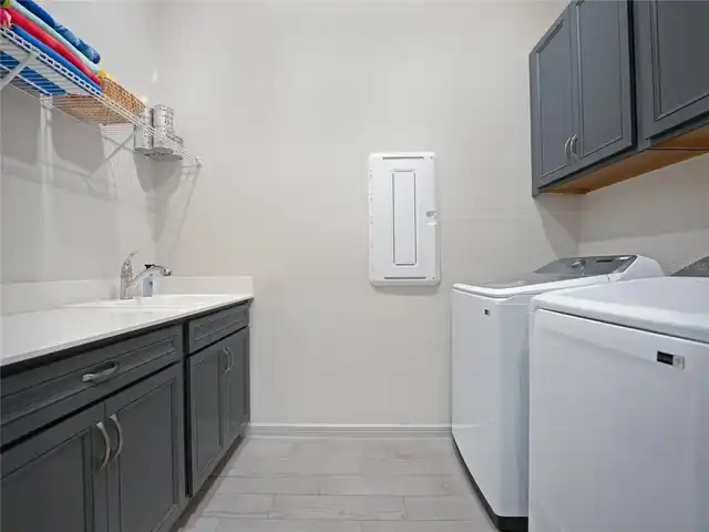Listing Photo 25