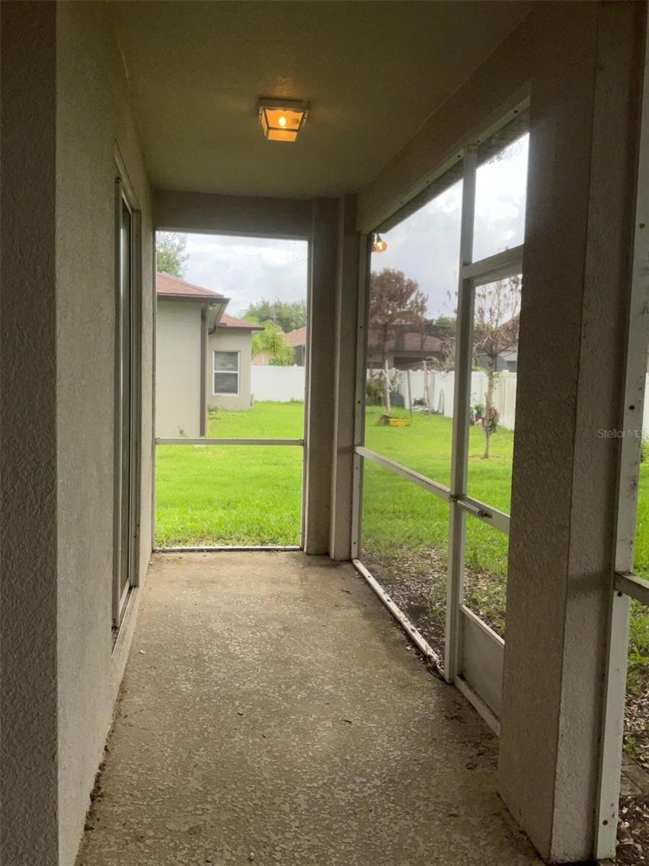 Listing Photo 12