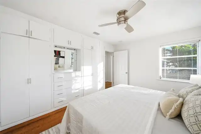 Listing Photo 16
