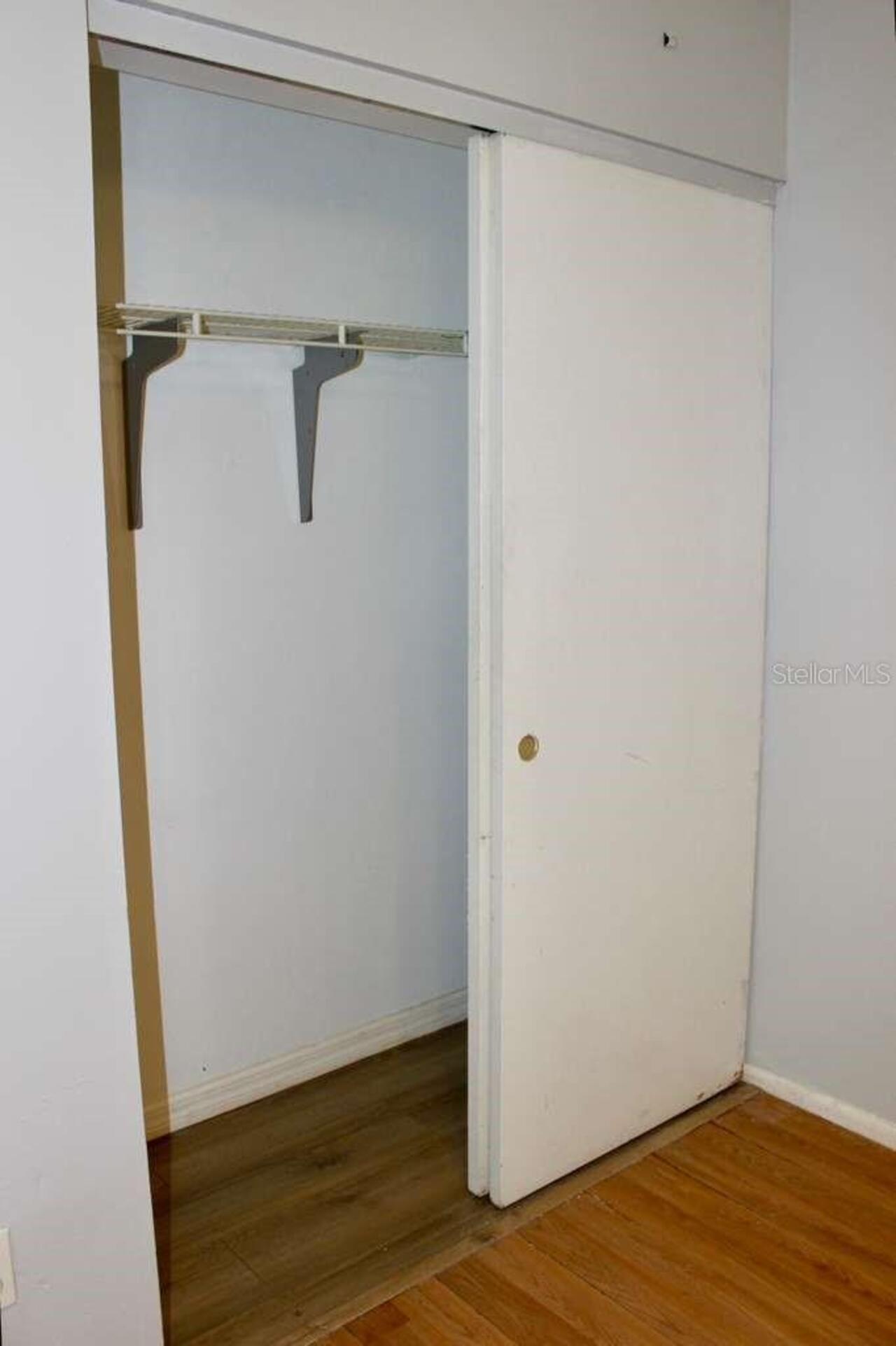 Listing Photo 8
