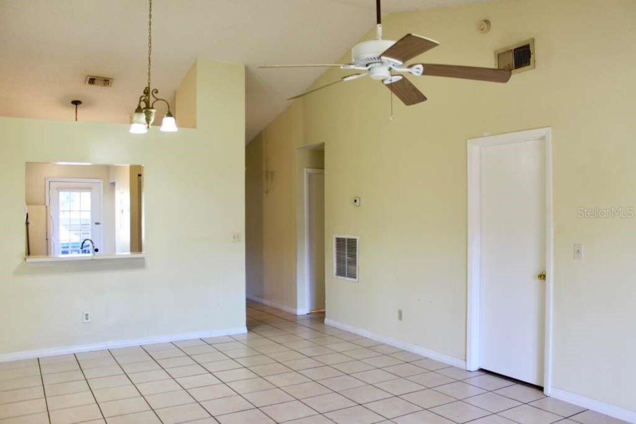 Listing Photo 14
