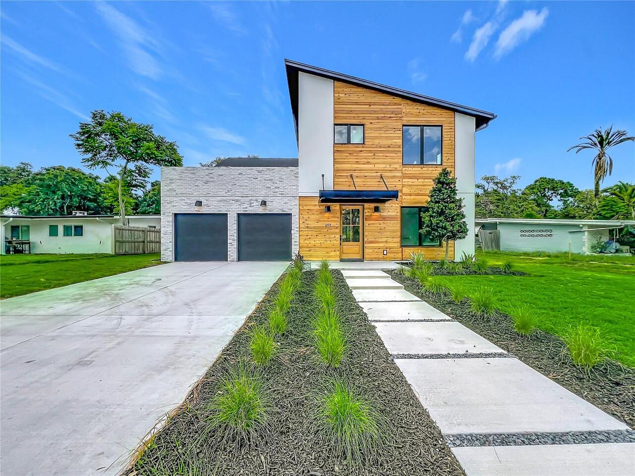 5BR, Home, 4BA, $2,150,000
Read More