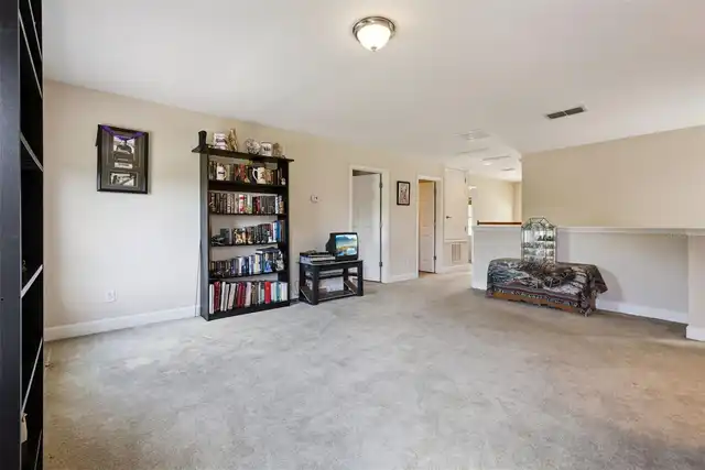 Listing Photo 7