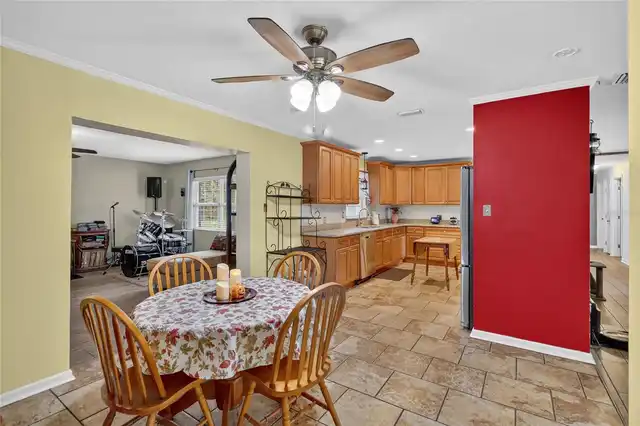 Listing Photo 22