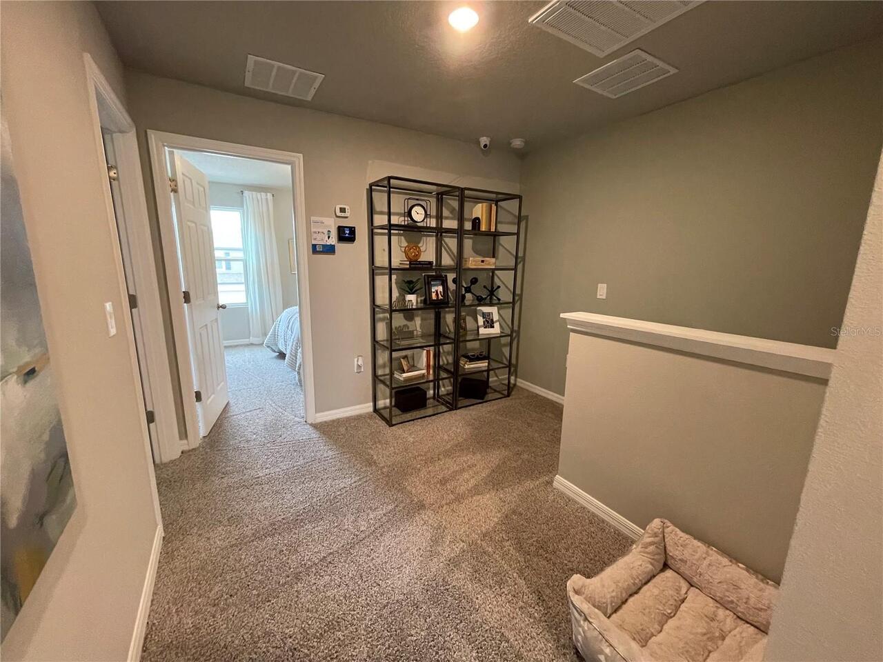 Listing Photo 11
