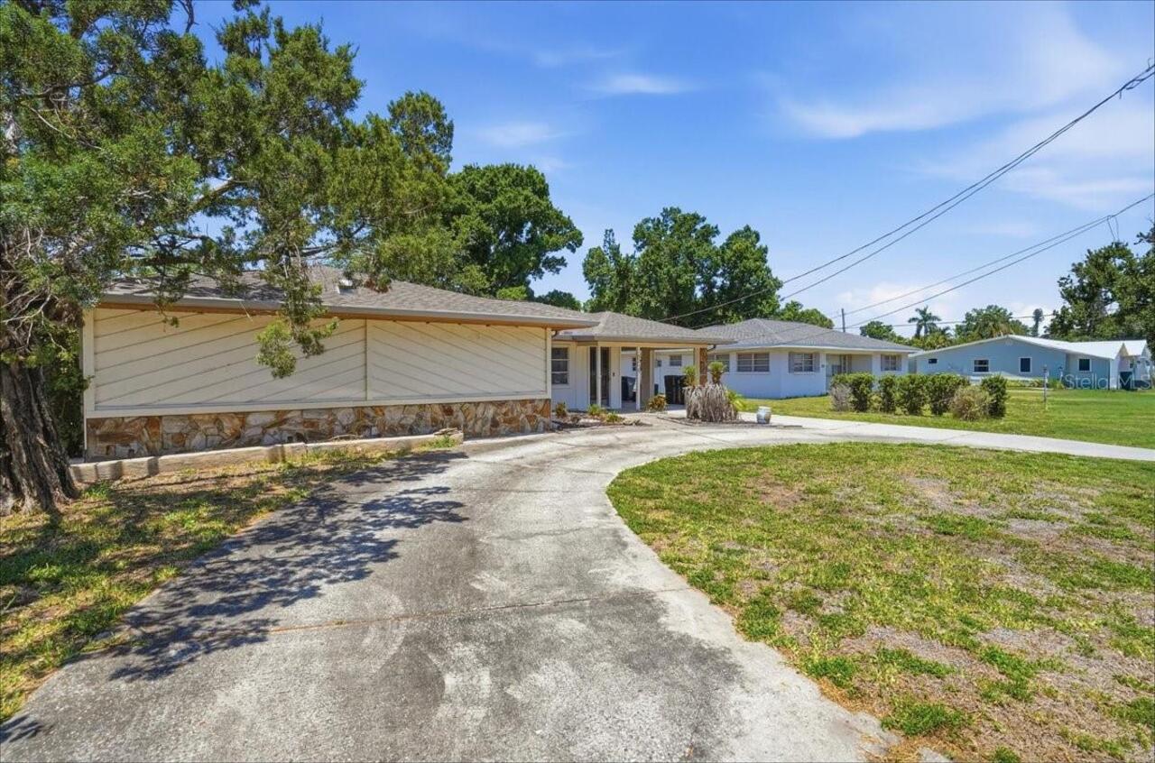 Listing Photo 6