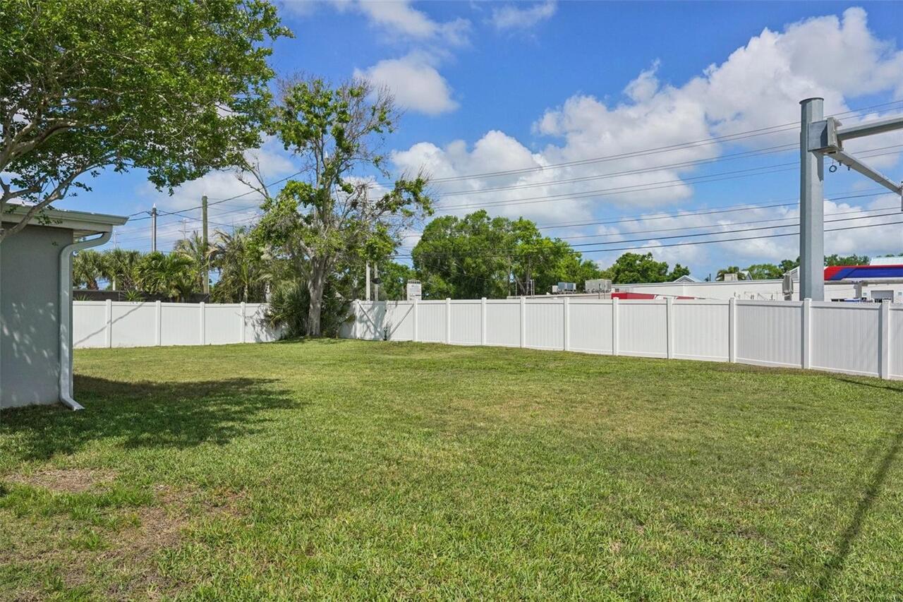 Listing Photo 33