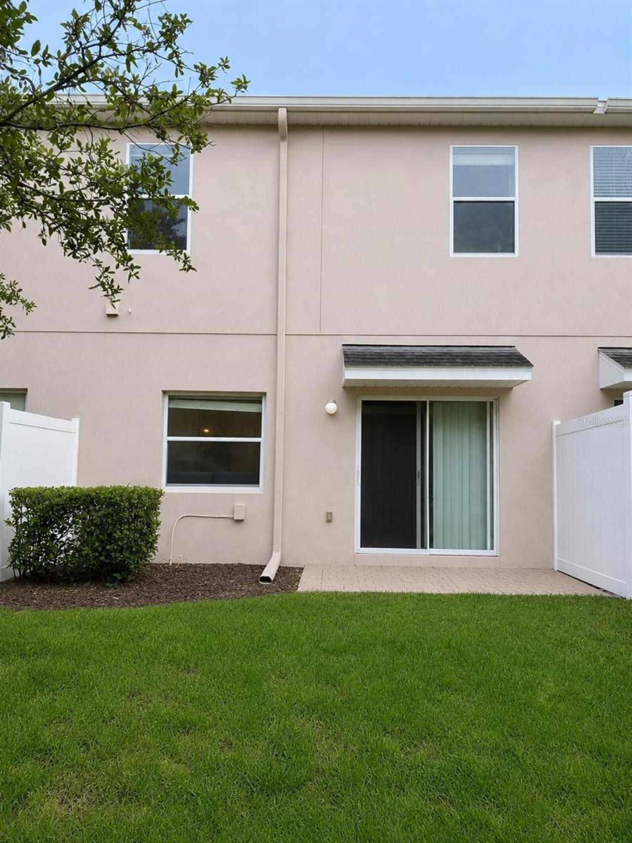 Listing Photo 10