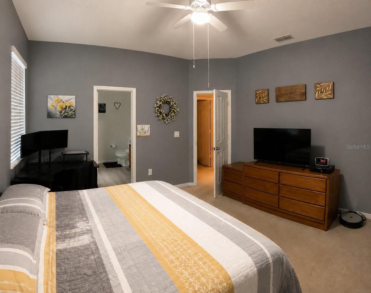 Listing Photo 11
