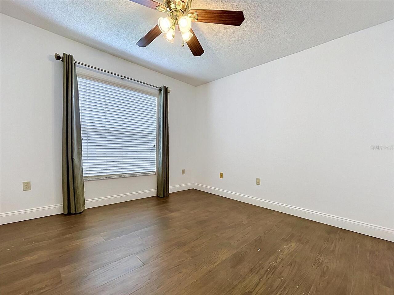 Listing Photo 20