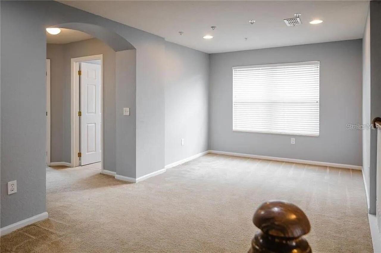 Listing Photo 11