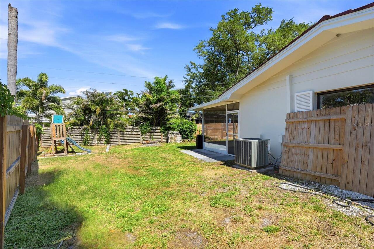 Listing Photo 28