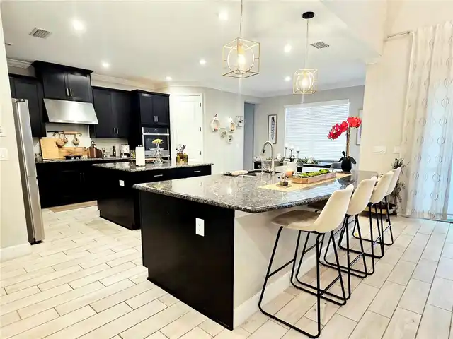 Listing Photo 25