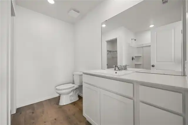 Listing Photo 18