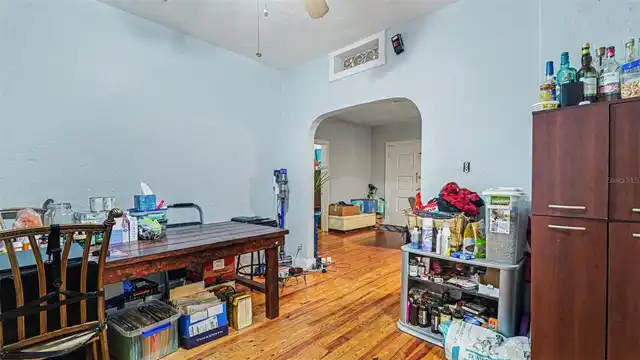 Listing Photo 10