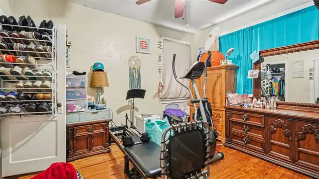 Listing Photo 22