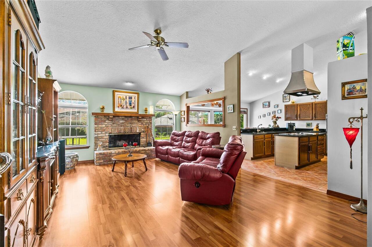 Listing Photo 9