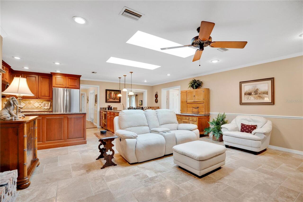 Listing Photo 23