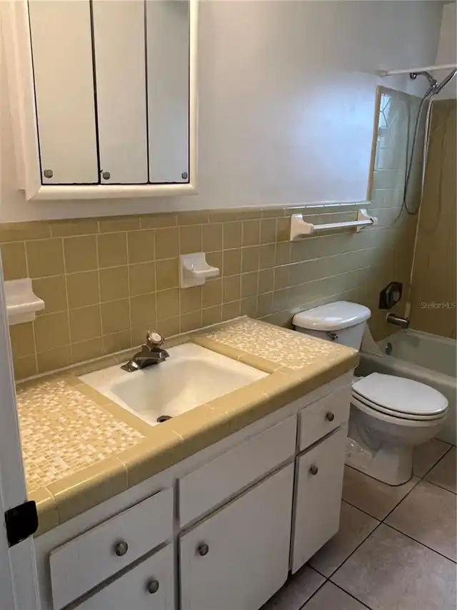 Listing Photo 11