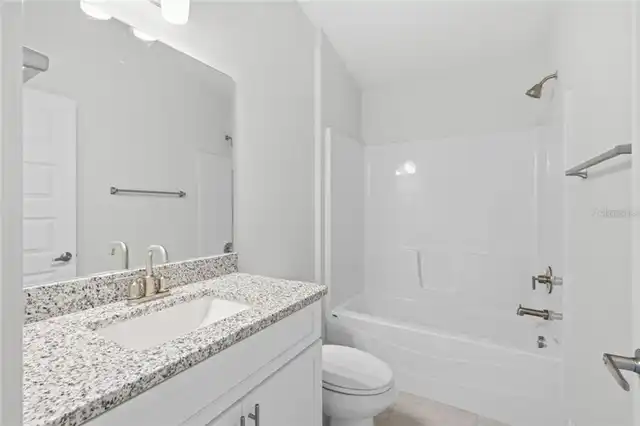 Listing Photo 9