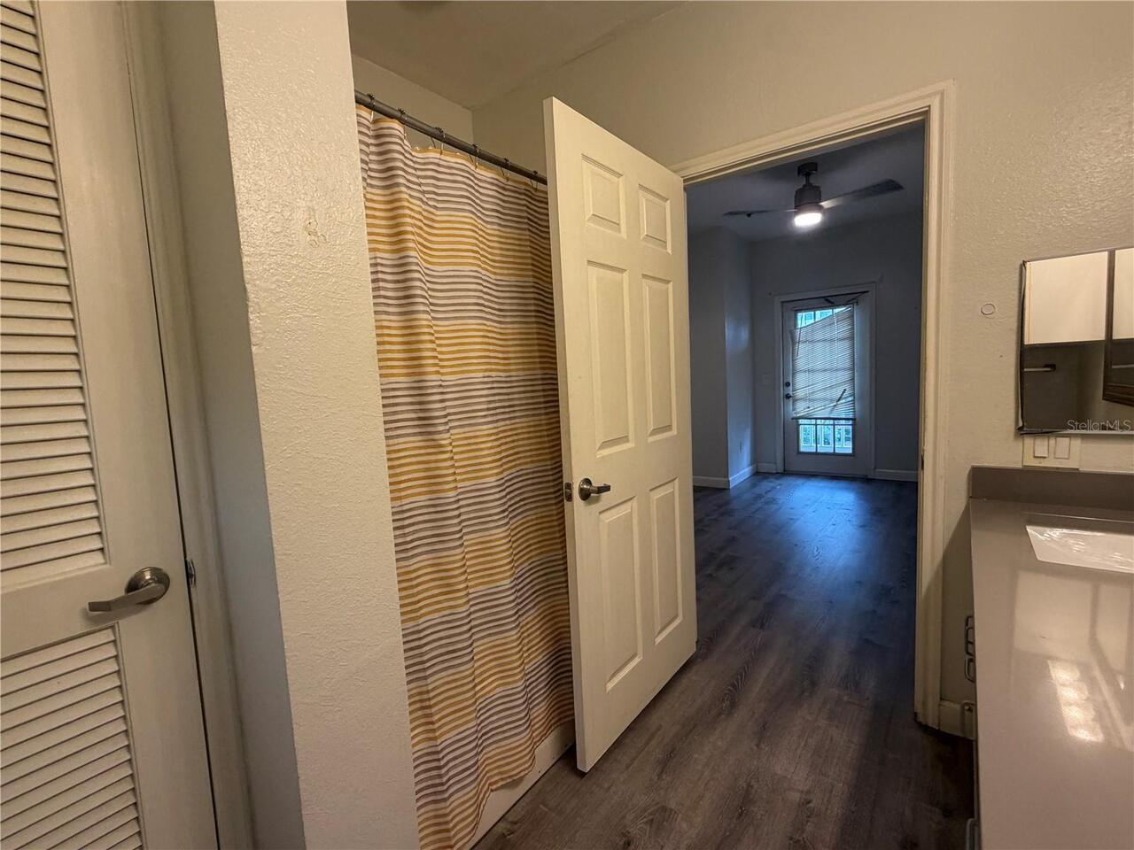Listing Photo 12