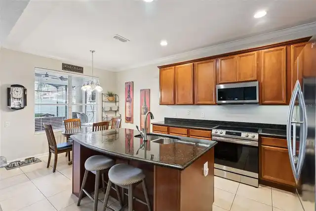 Listing Photo 16