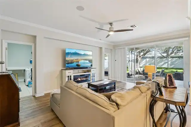 Listing Photo 23