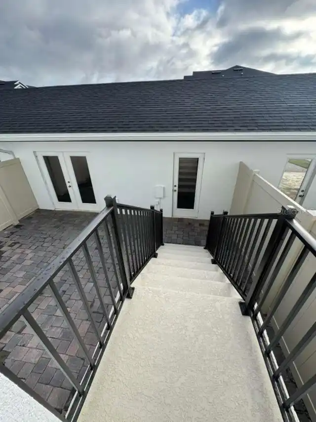 Listing Photo 7