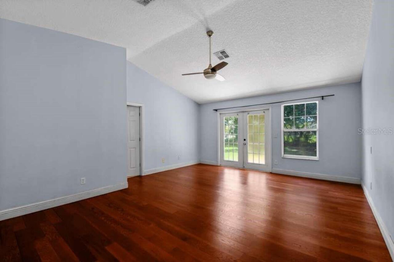 Listing Photo 23