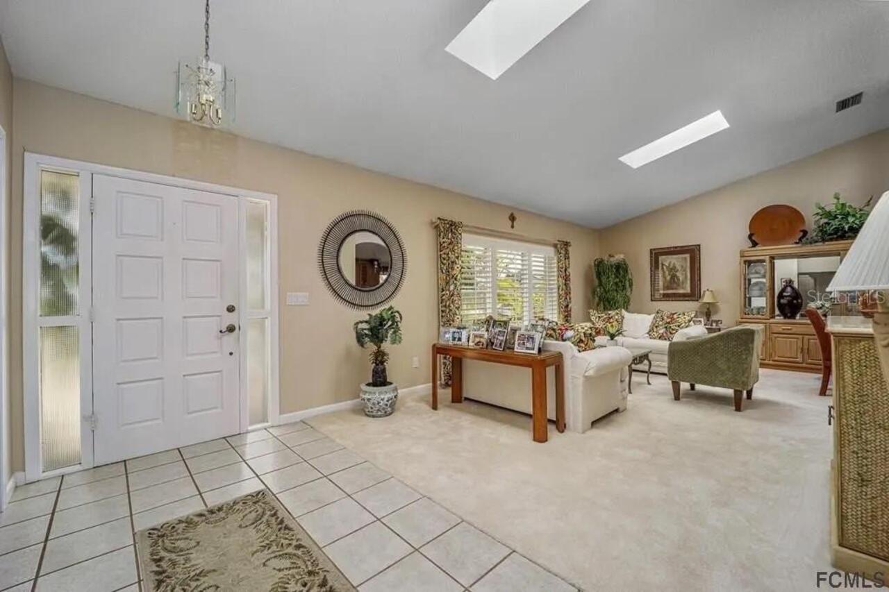 Listing Photo 11