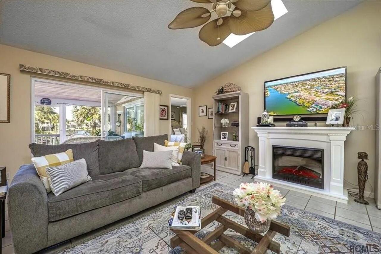 Listing Photo 12