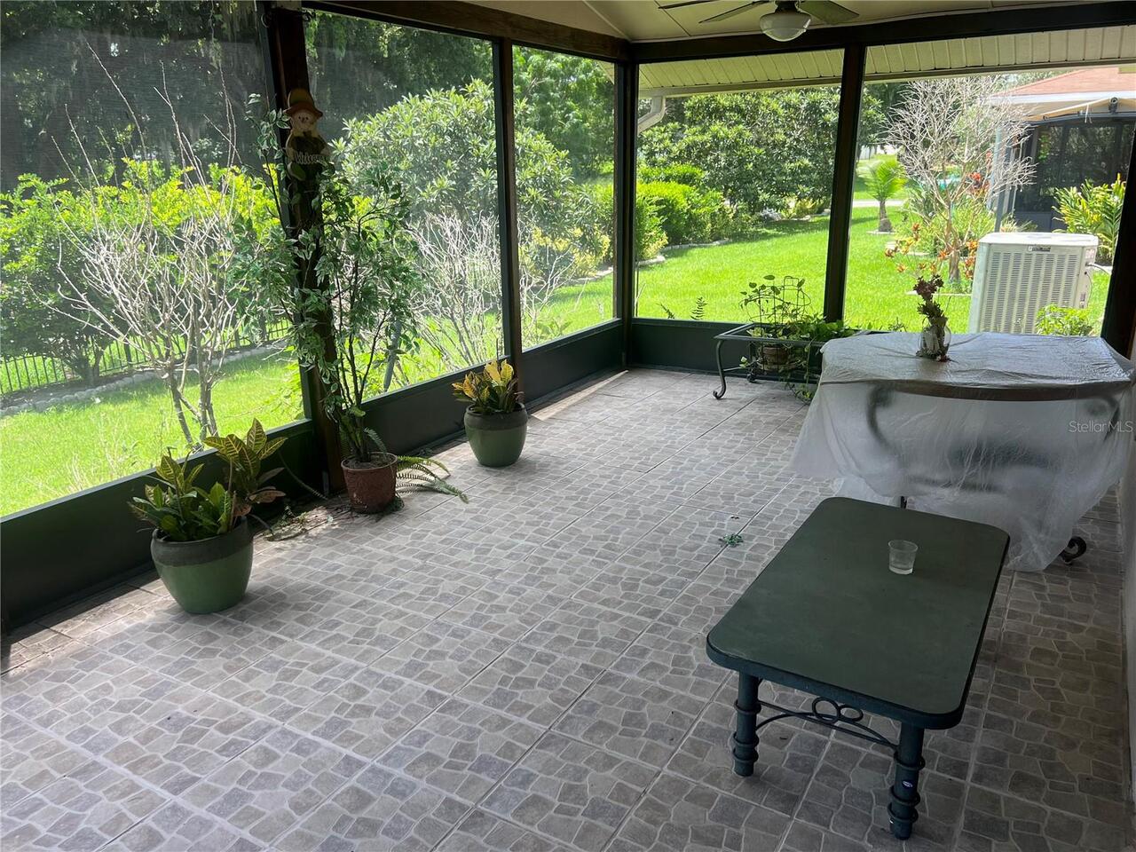 Listing Photo 9