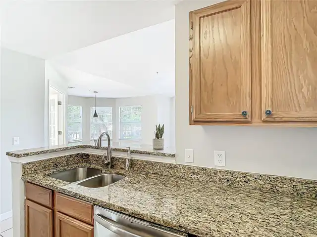 Listing Photo 16