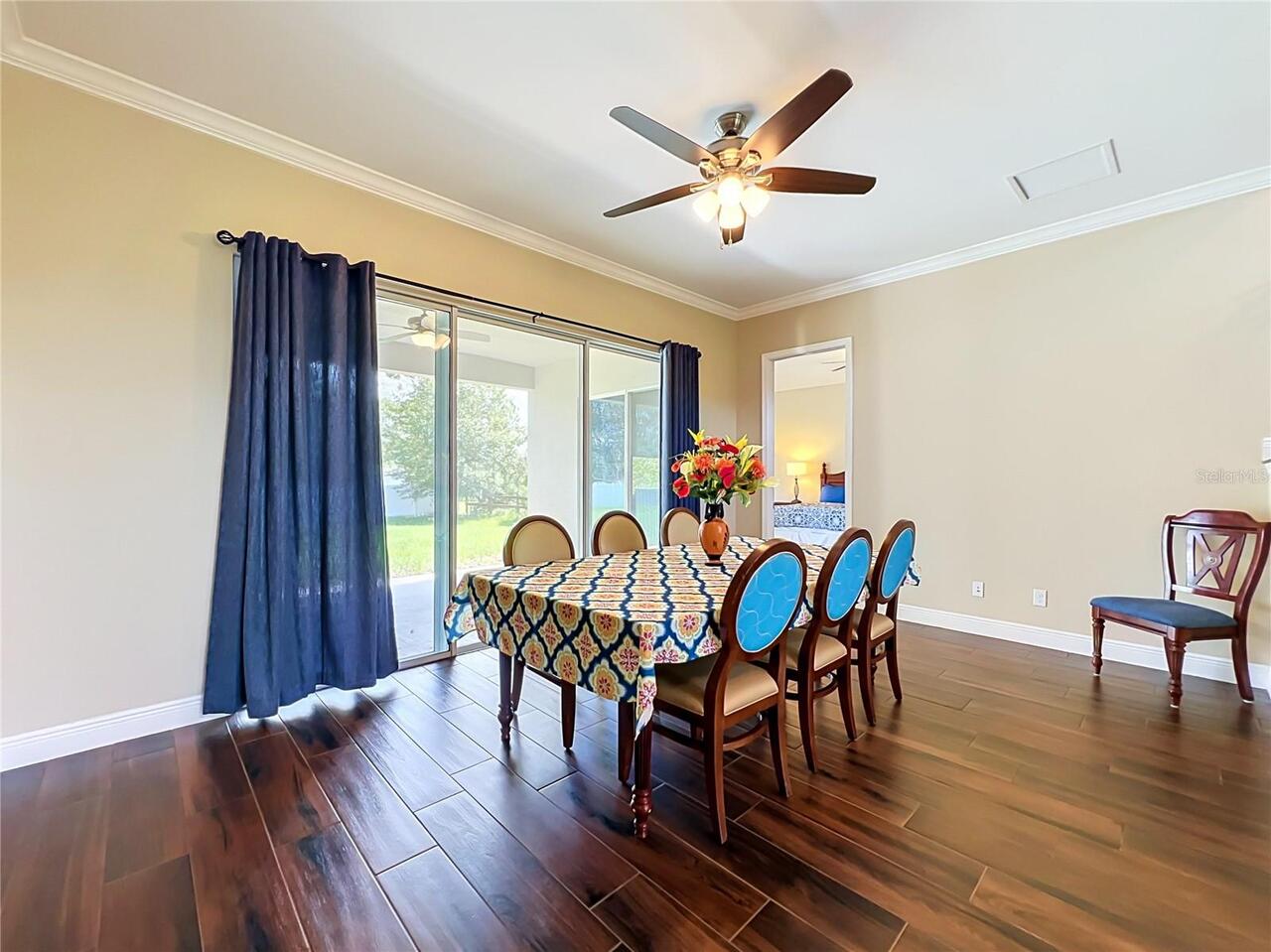 Listing Photo 12