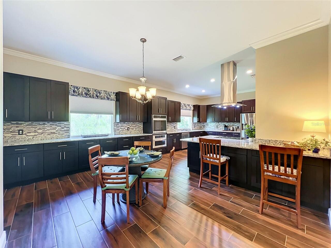 Listing Photo 14